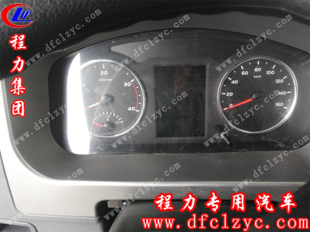 重汽豪沃宣傳車(chē)內(nèi)飾