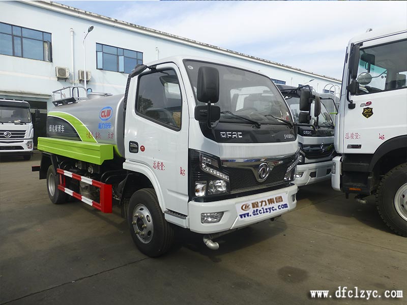 湖北程力集團(tuán)5方國六東風(fēng)小多利卡灑水車